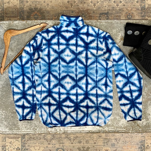 Patagonia Women’s Synchilla Snap T - Picture 4 of 6